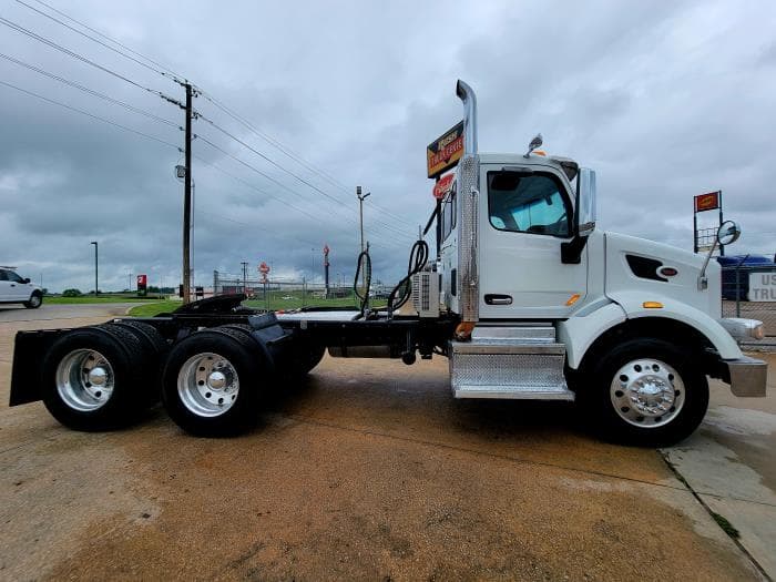 2020 Peterbilt 567 — photo 13