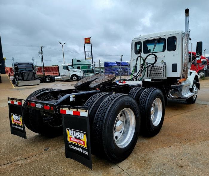 2020 Peterbilt 567 — photo 11