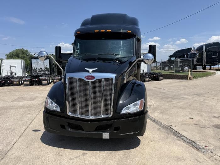 2022 Peterbilt 579 — photo 24