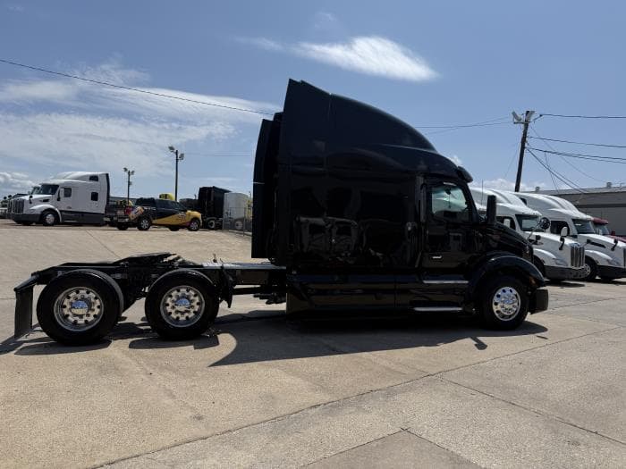 2022 Peterbilt 579 — photo 33
