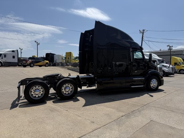 2022 Peterbilt 579 — photo 34