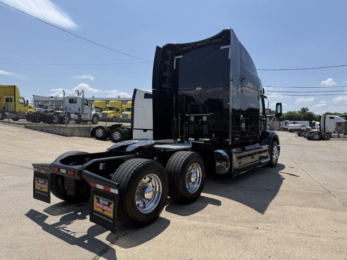 2022 Peterbilt 579 — photo 37