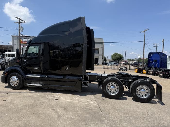 2022 Peterbilt 579 — photo 42