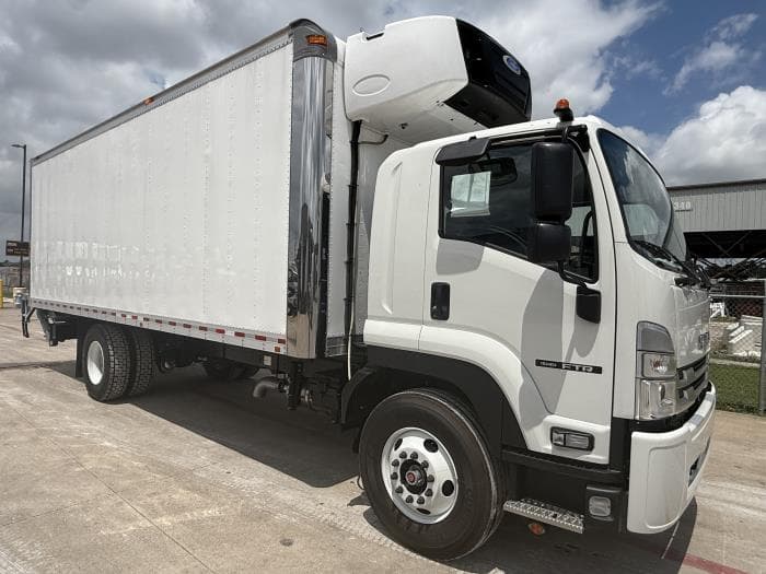 2026 Isuzu FTR — photo 4