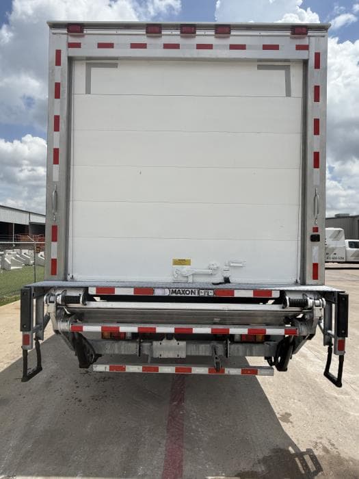2026 Isuzu FTR — photo 5