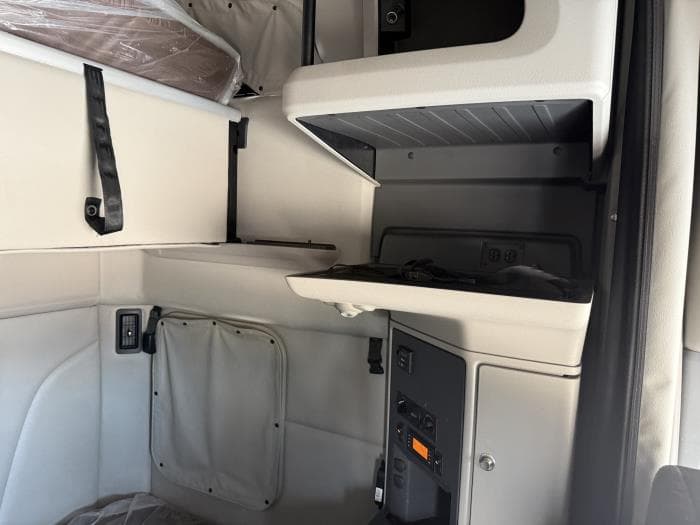 2022 Peterbilt 579 — photo 15