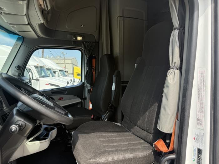 2022 Peterbilt 579 — photo 21