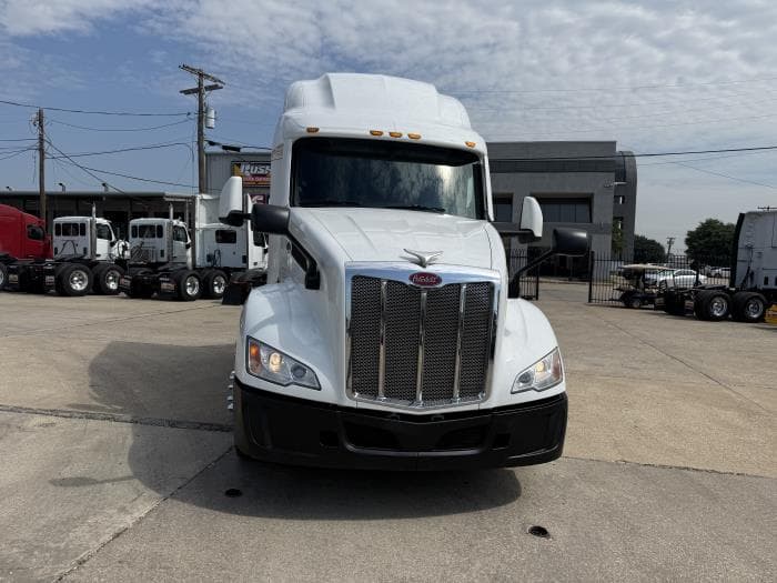 2022 Peterbilt 579 — photo 26