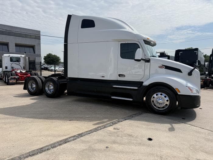 2022 Peterbilt 579 — photo 30
