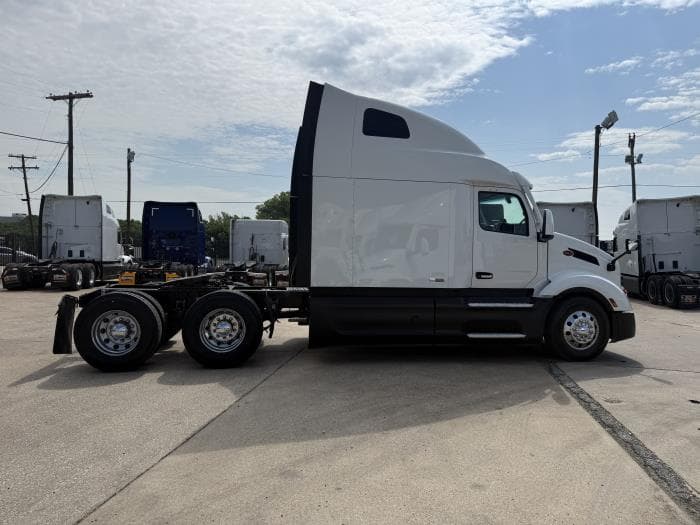 2022 Peterbilt 579 — photo 5