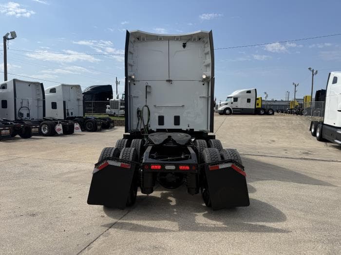 2022 Peterbilt 579 — photo 38