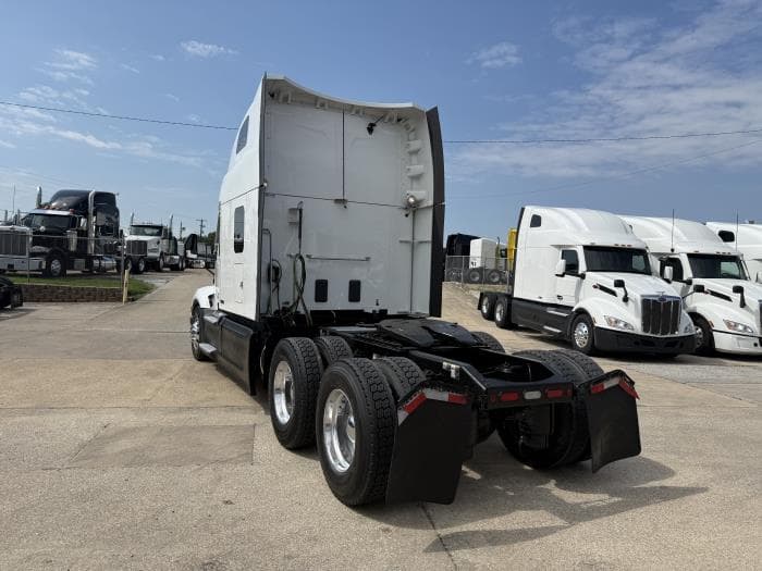 2022 Peterbilt 579 — photo 40