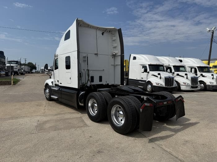 2022 Peterbilt 579 — photo 41