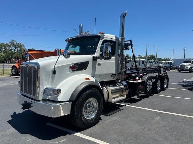 2027 Peterbilt 567 in Tampa, FL — photo 2
