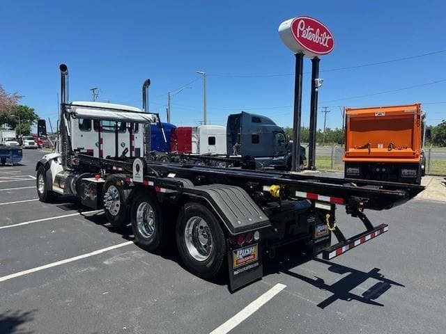 2027 Peterbilt 567 in Tampa, FL — photo 4