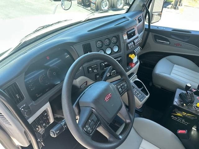 2027 Peterbilt 567 in Tampa, FL — photo 13