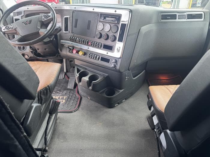 2024 Western Star 4900 — photo 13