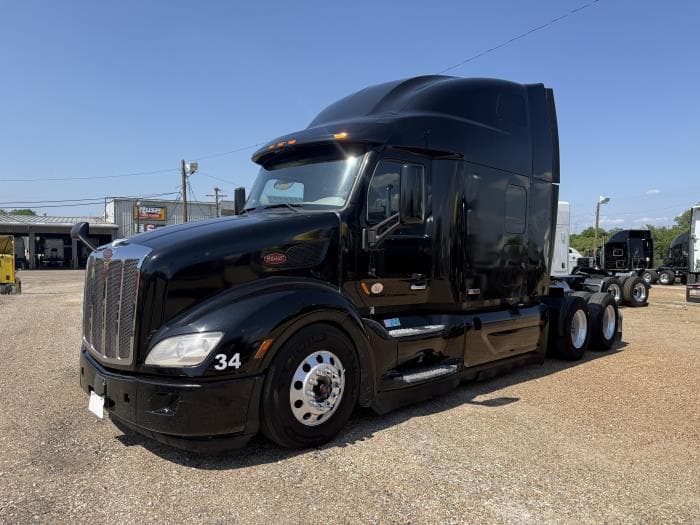 2019 Peterbilt 579 — photo 2