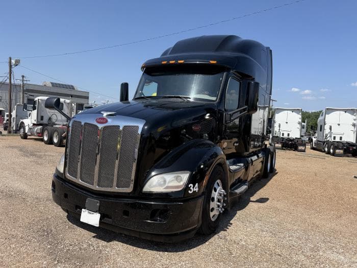 2019 Peterbilt 579 — photo 24