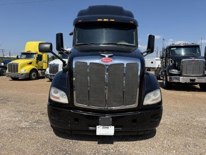 2019 Peterbilt 579 — photo 25