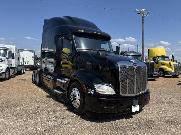 2019 Peterbilt 579 — photo 26