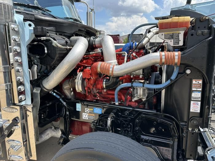 2025 Peterbilt 589 — photo 18