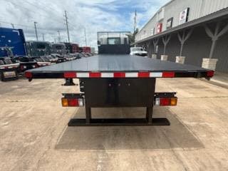 2026 Isuzu FTR — photo 5
