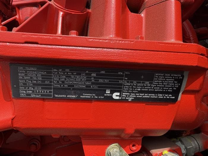 2024 Peterbilt 579 in Los Angeles, CA — photo 12