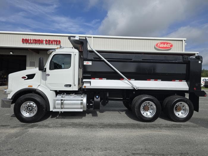 2025 Peterbilt 567 — photo 3