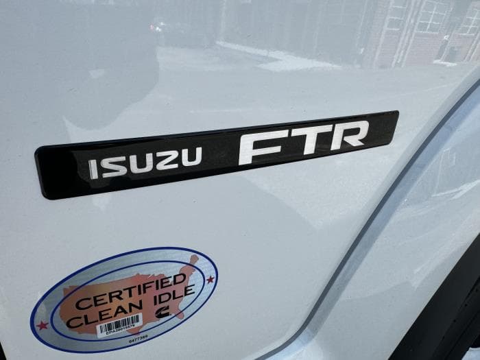 2025 Isuzu FTR — photo 11