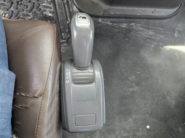 2016 Volvo VNL 300 — photo 10