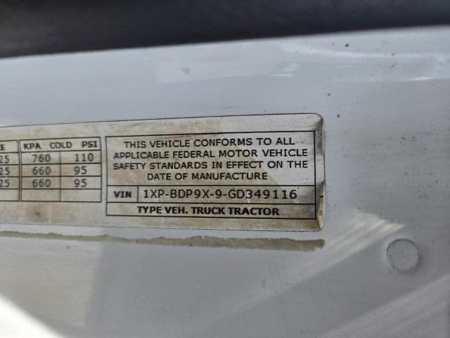 2016 Peterbilt 579 — photo 22