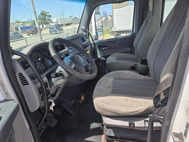 2016 Peterbilt 579 — photo 8