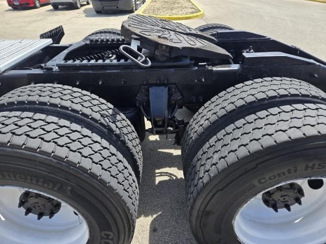 2016 Peterbilt 579 — photo 17