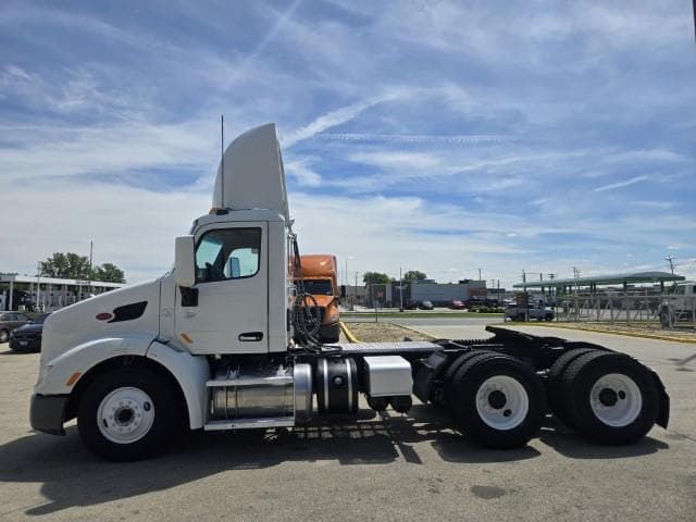 2016 Peterbilt 579 — photo 7