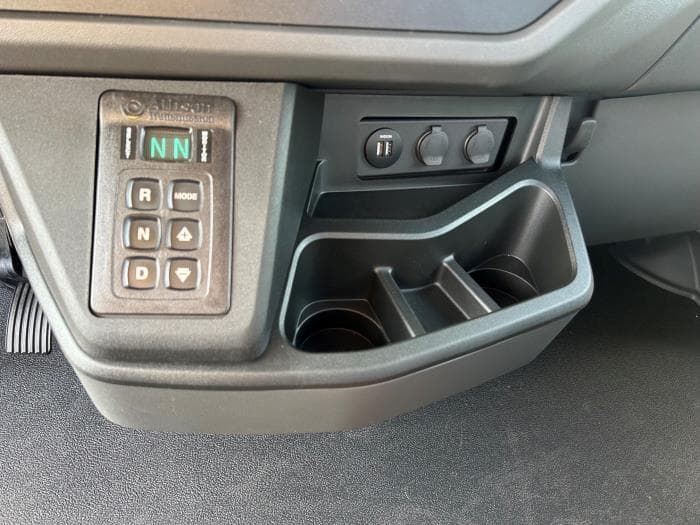 2027 Peterbilt 537 — photo 6