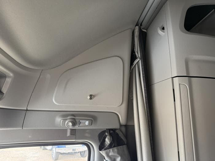 2022 Peterbilt 579 — photo 10