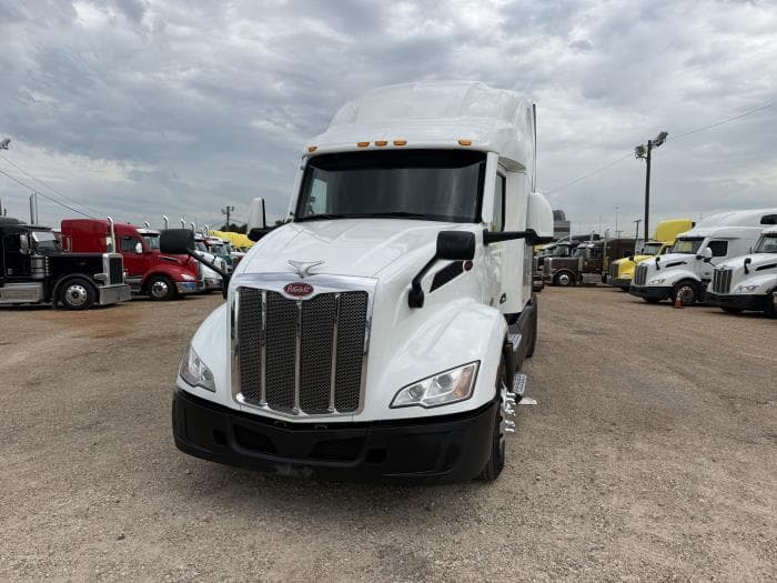 2022 Peterbilt 579 — photo 24