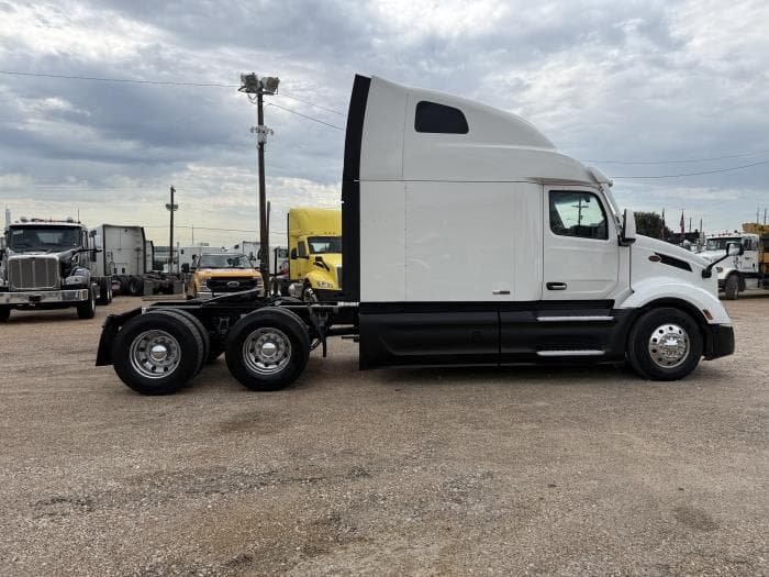 2022 Peterbilt 579 — photo 32