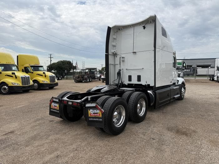 2022 Peterbilt 579 — photo 37