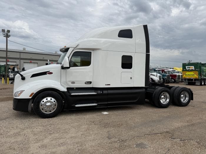 2022 Peterbilt 579 — photo 49