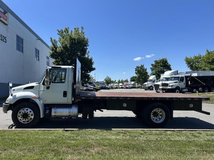 2019 International 4300 — photo 5