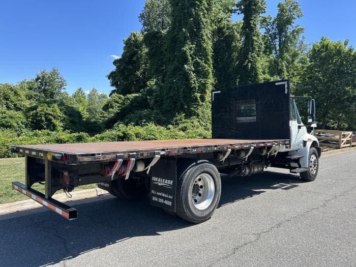 2019 International 4300 — photo 8