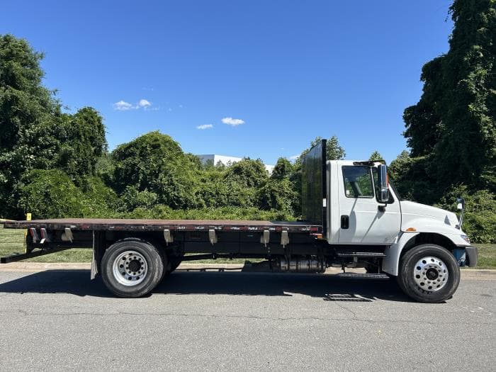 2019 International 4300 — photo 9