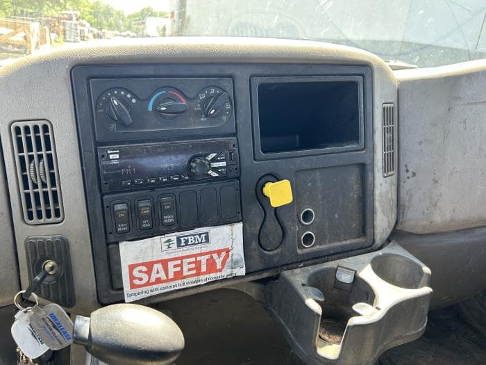 2019 International 4300 — photo 16