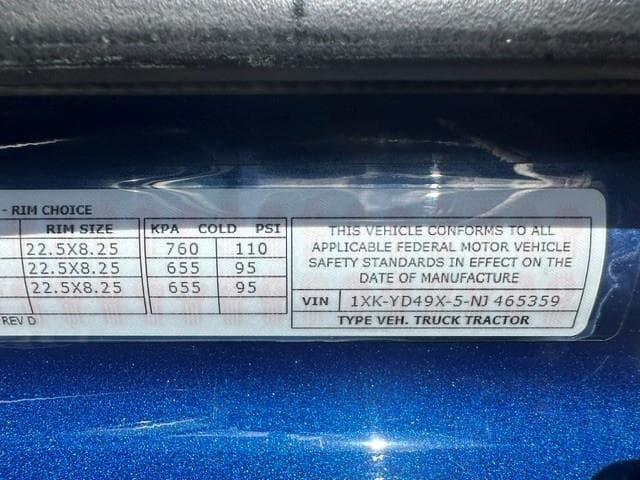 2022 Kenworth T680 — photo 9