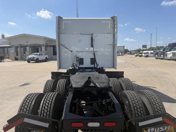 2022 Peterbilt 567 — photo 5