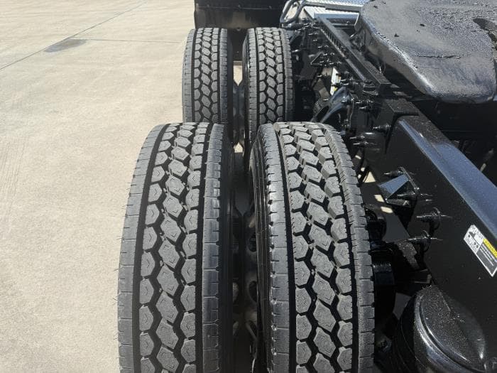 2022 Peterbilt 567 — photo 13
