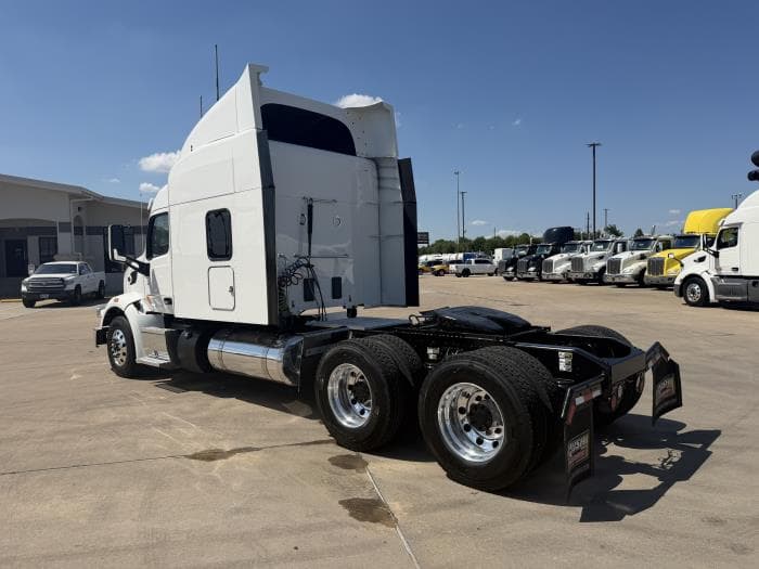 2022 Peterbilt 567 in Orlando, FL — photo 4