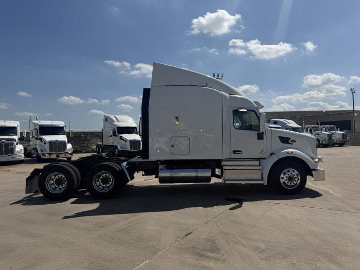 2022 Peterbilt 567 in Orlando, FL — photo 7
